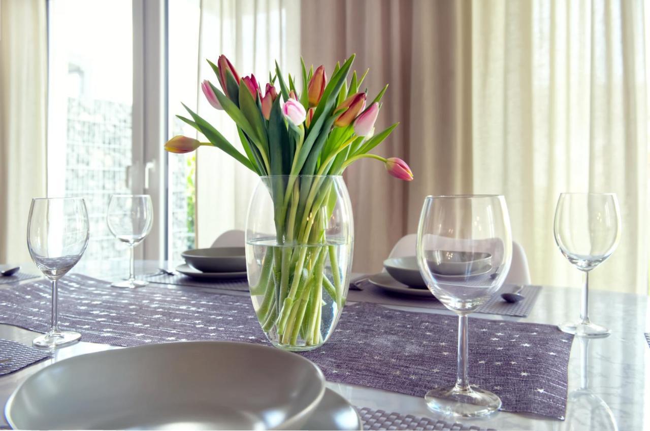 Modern Wohnen I Smart Tv I Terrasse I 2X Parkplatz I 2 Schlafzimmer I 6 Schlafplaetze Bad Oeynhausen Exterior photo