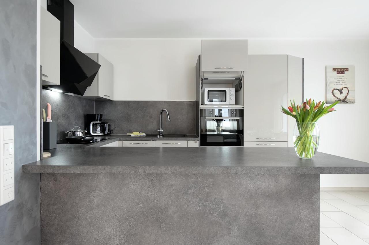 Modern Wohnen I Smart Tv I Terrasse I 2X Parkplatz I 2 Schlafzimmer I 6 Schlafplaetze Bad Oeynhausen Exterior photo