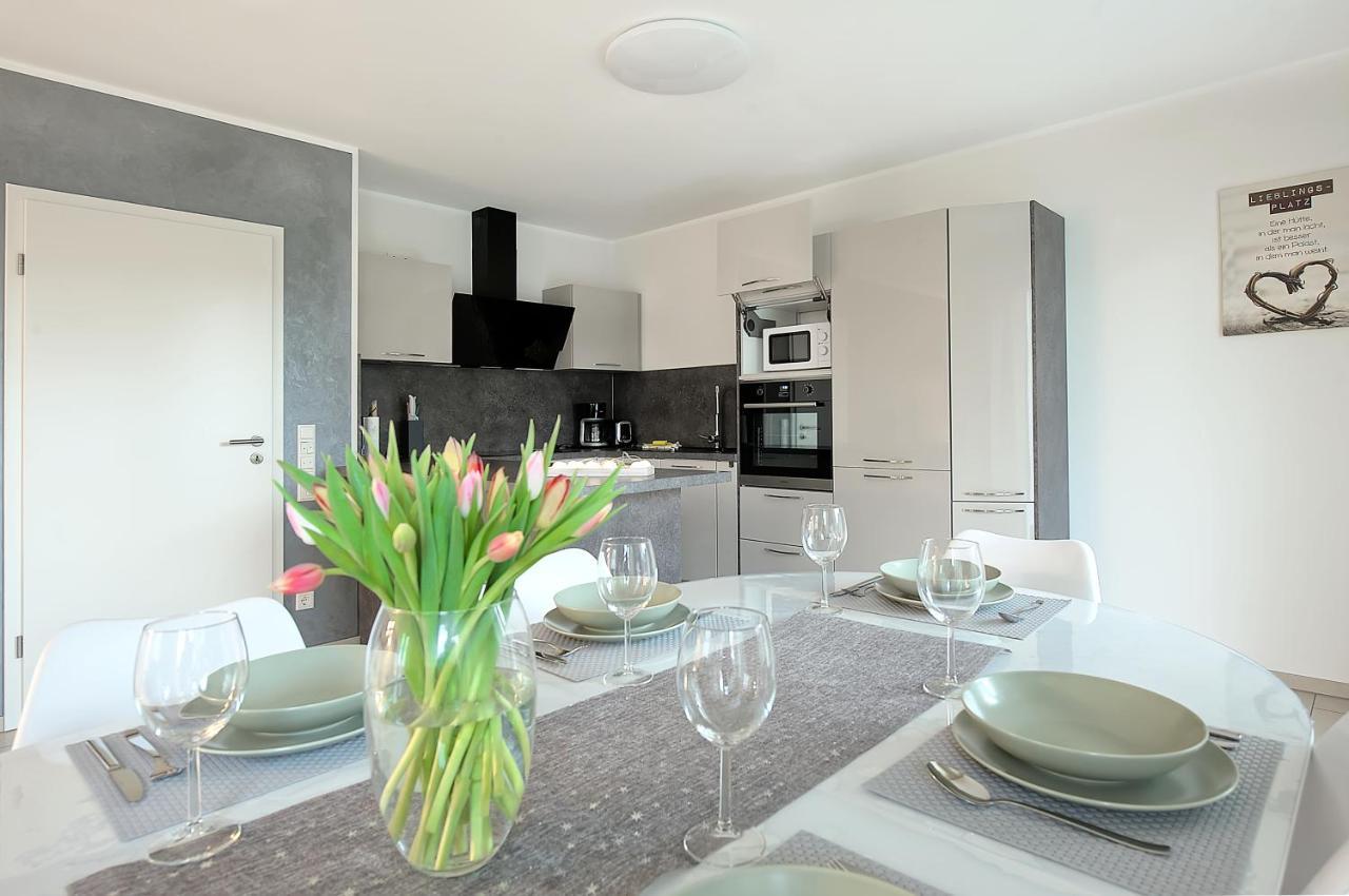 Modern Wohnen I Smart Tv I Terrasse I 2X Parkplatz I 2 Schlafzimmer I 6 Schlafplaetze Bad Oeynhausen Exterior photo